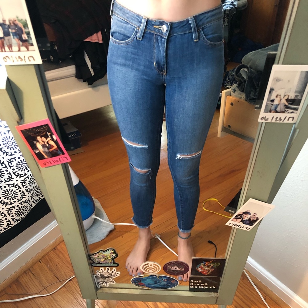 Ripped Skinny Jeans